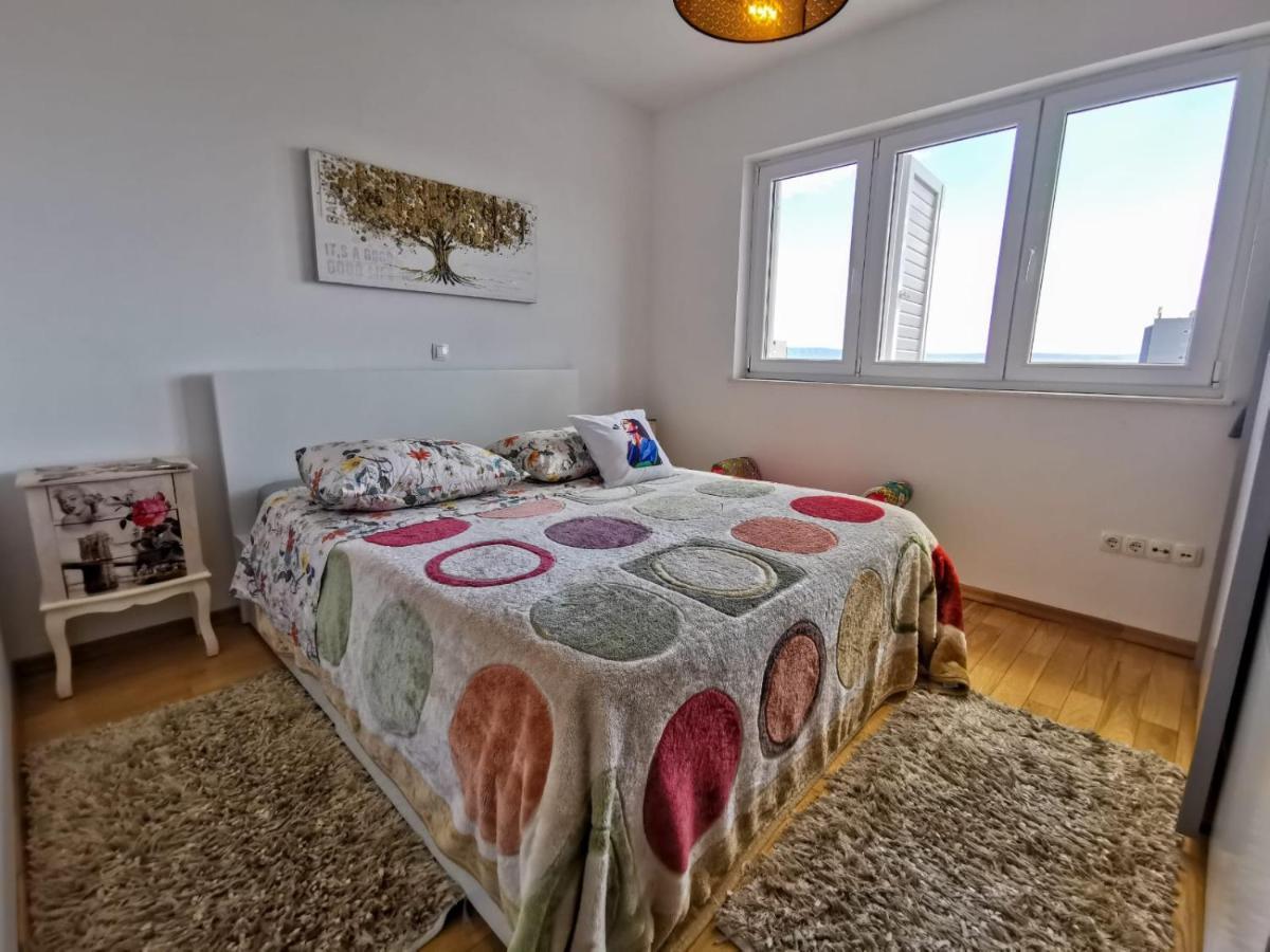 Lara Apartment Makarska Bagian luar foto