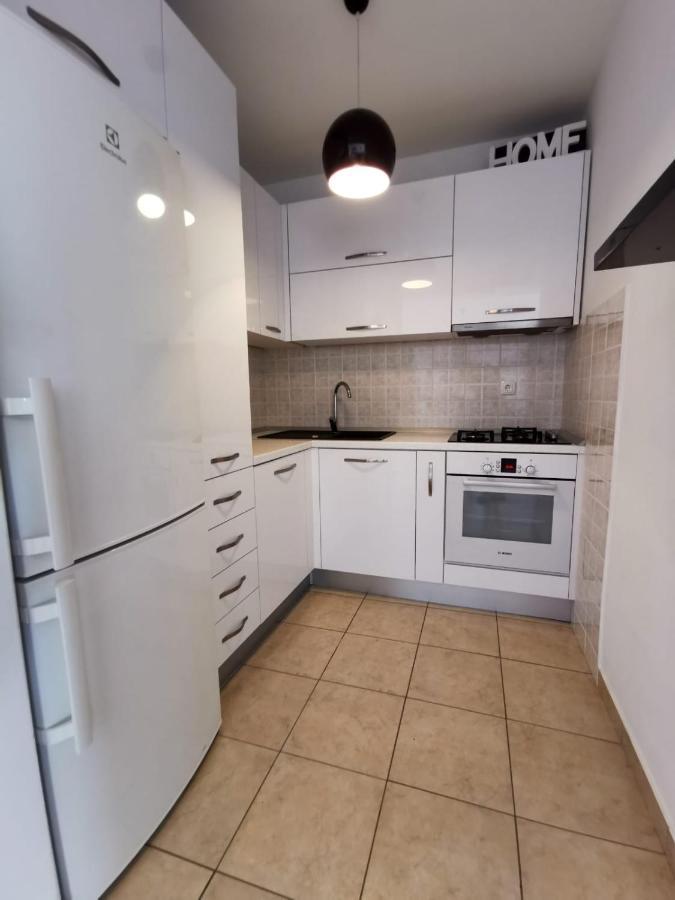 Lara Apartment Makarska Bagian luar foto