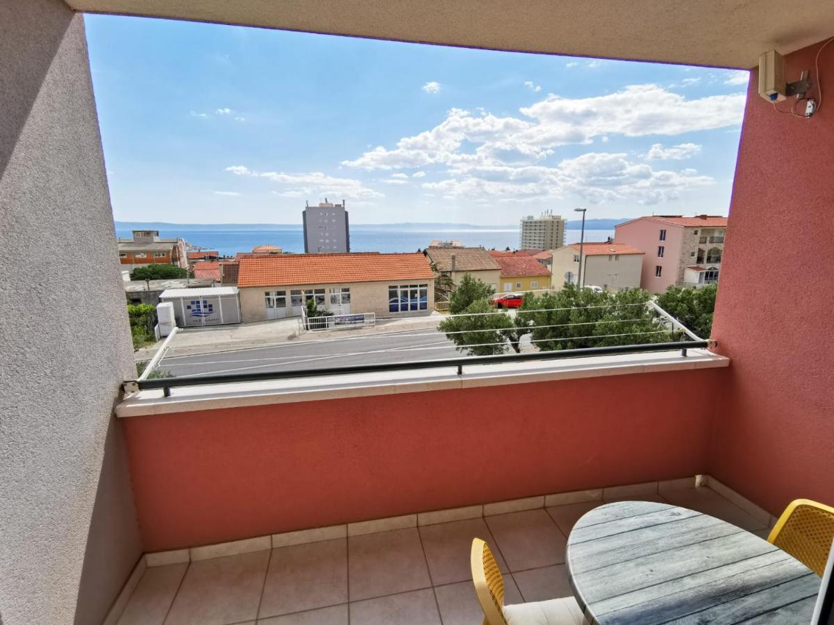 Lara Apartment Makarska Bagian luar foto